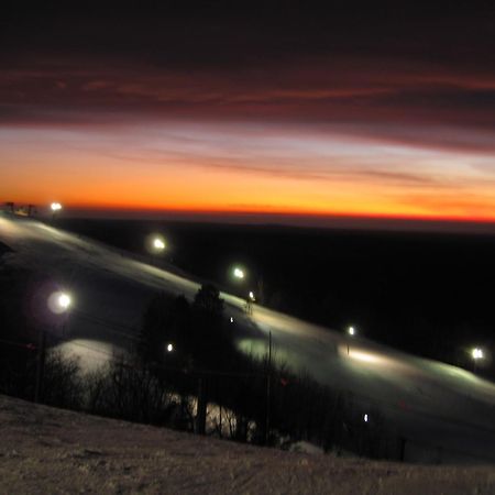 Caberfae Peaks Ski & Golf Resort Harrietta Екстериор снимка