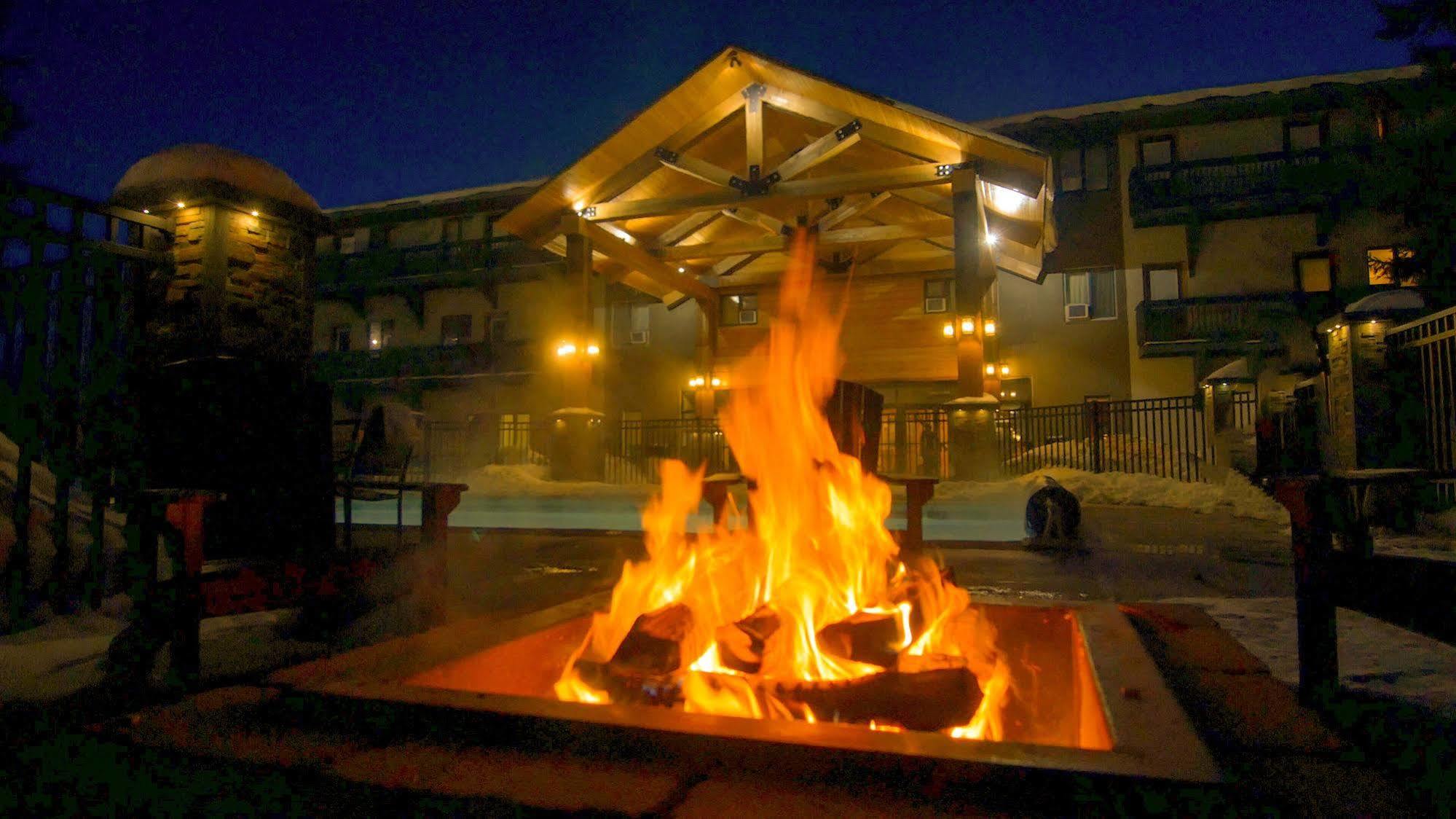 Caberfae Peaks Ski & Golf Resort Harrietta Екстериор снимка