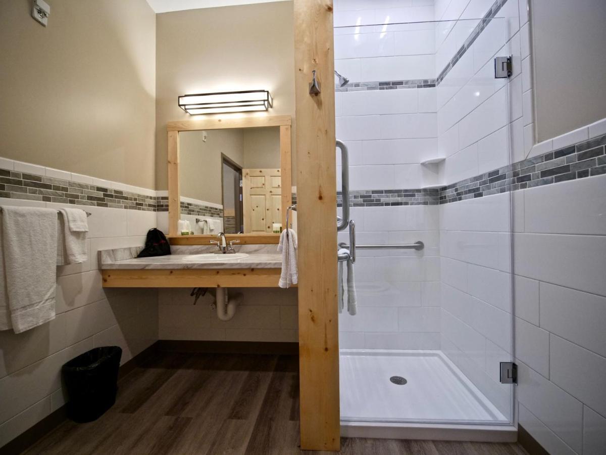 Caberfae Peaks Ski & Golf Resort Harrietta Екстериор снимка