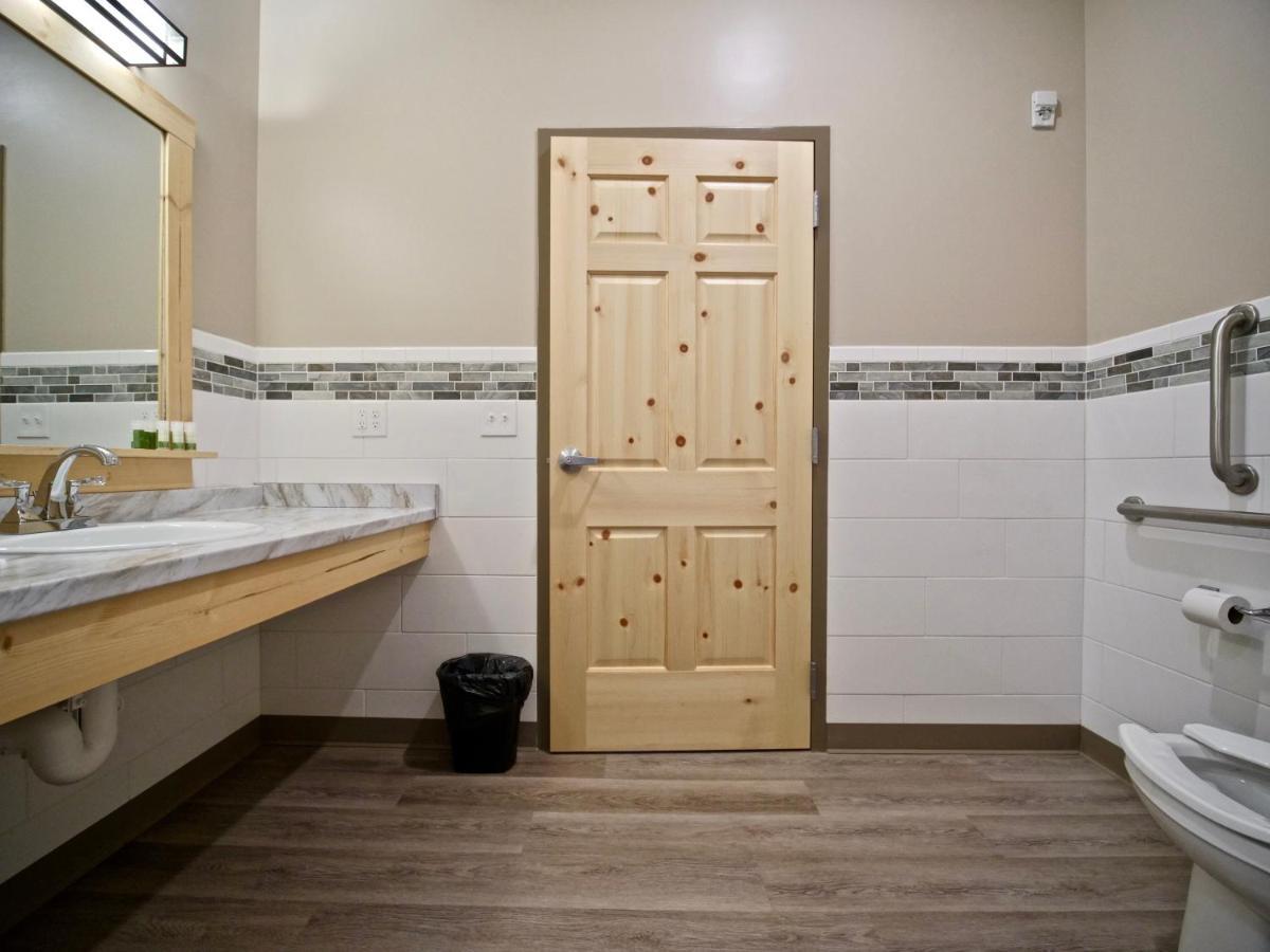 Caberfae Peaks Ski & Golf Resort Harrietta Екстериор снимка